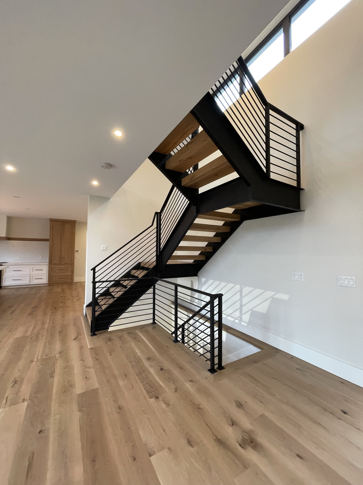 Dual Stringer Staircases